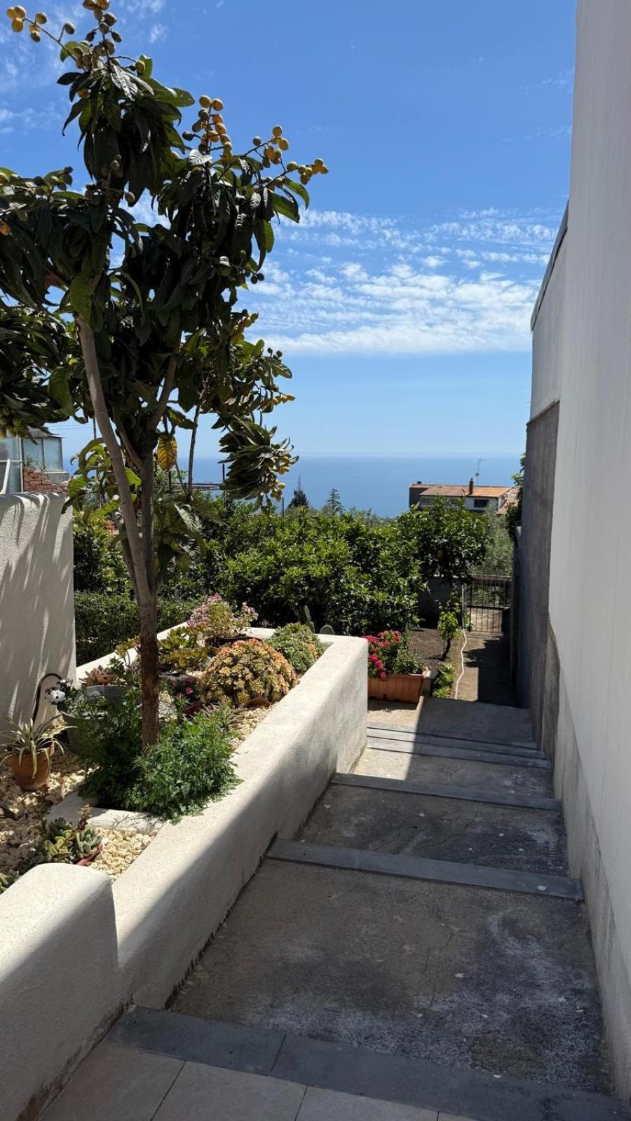 Mosa House Villa Aci Castello Exterior photo